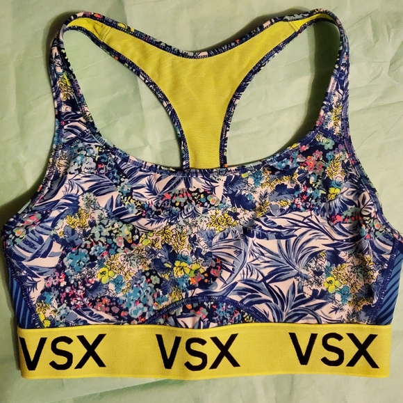 Victoria's Secret VSX Sport Bra Size Med - Picture 2 of 12
